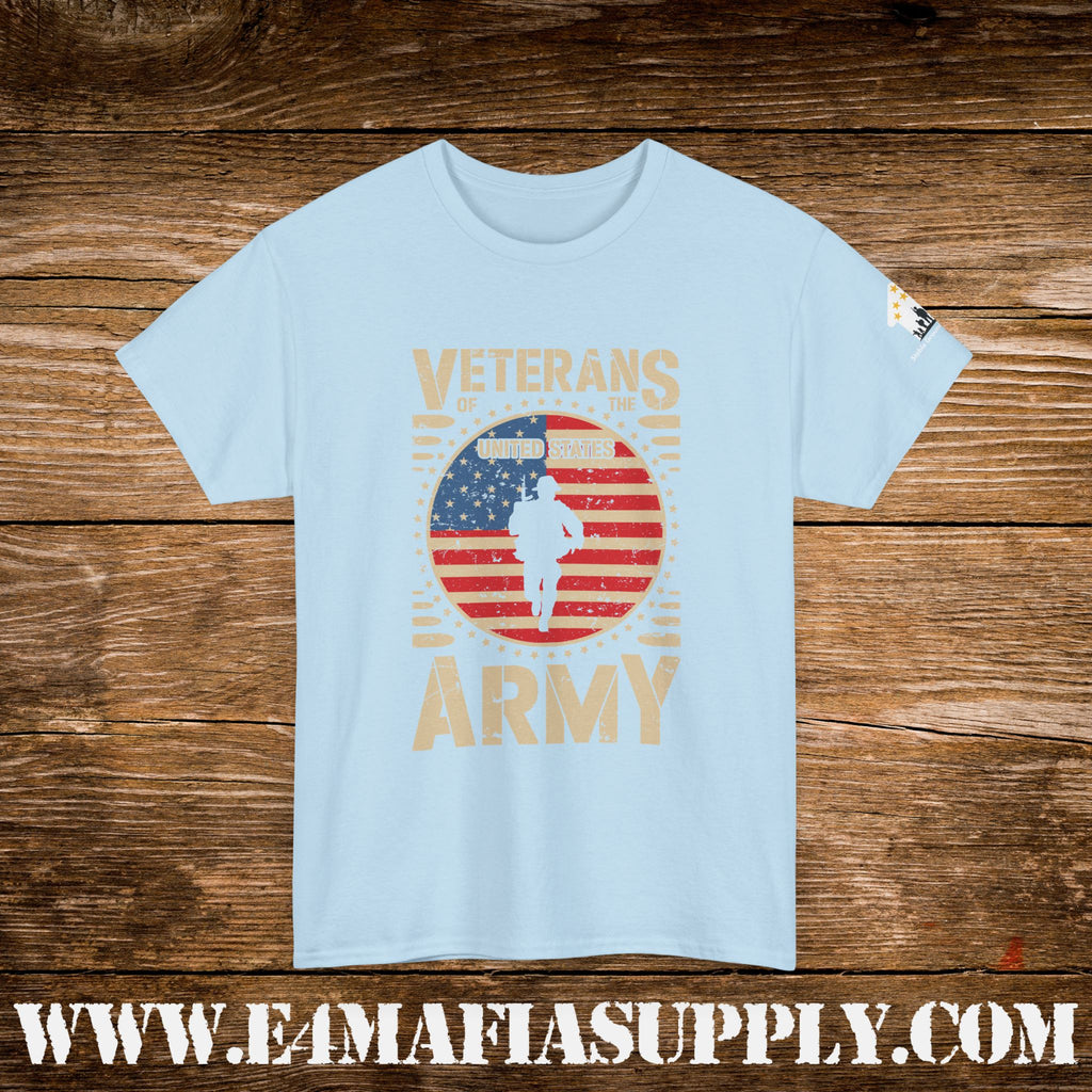 “Proud Army Veteran” – Patriotic Soldier Silhouette Flag T-Shirt