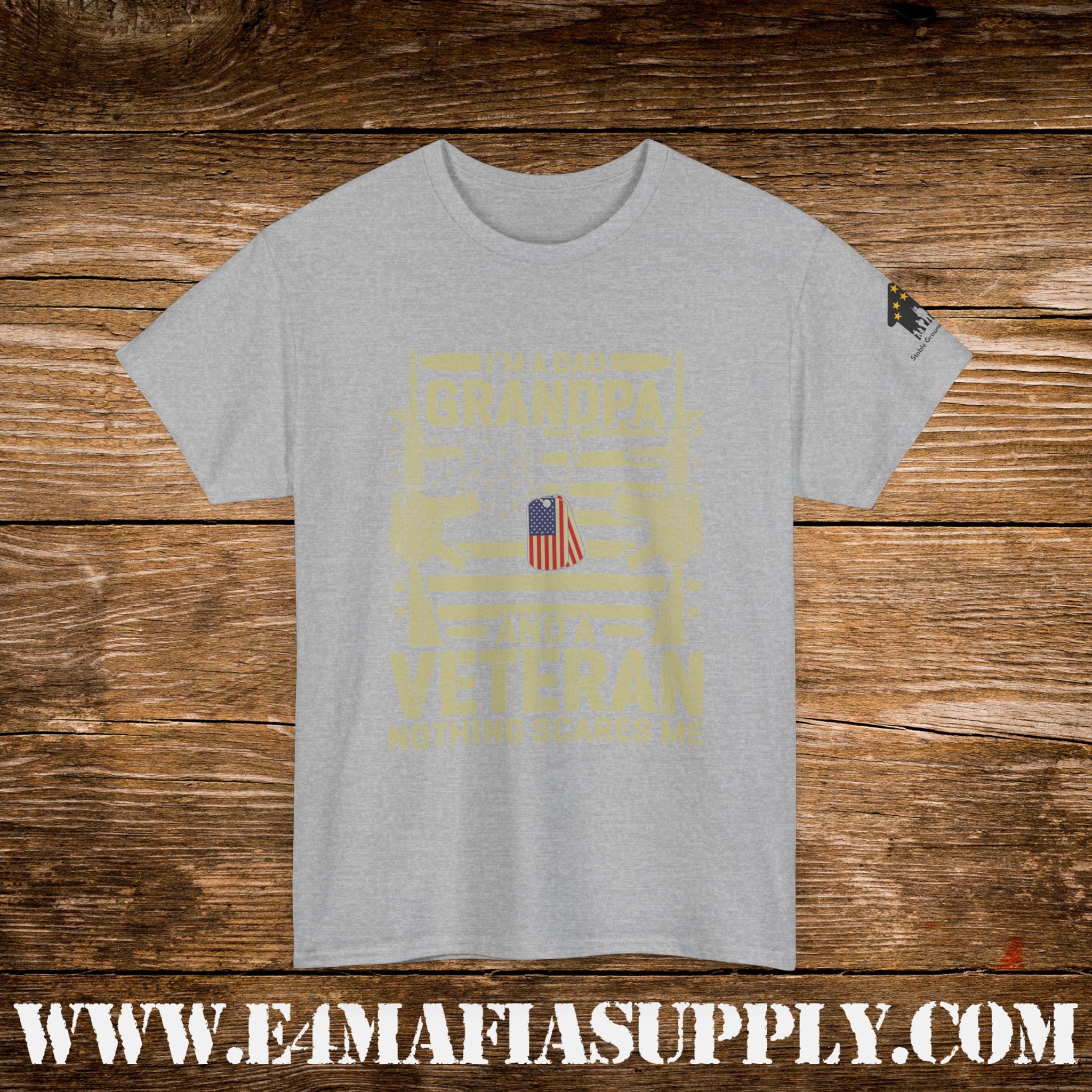 “I’m a Dad, Grandpa & a Veteran — Nothing Scares Me” – Funny Patriotic Veteran T-Shirt