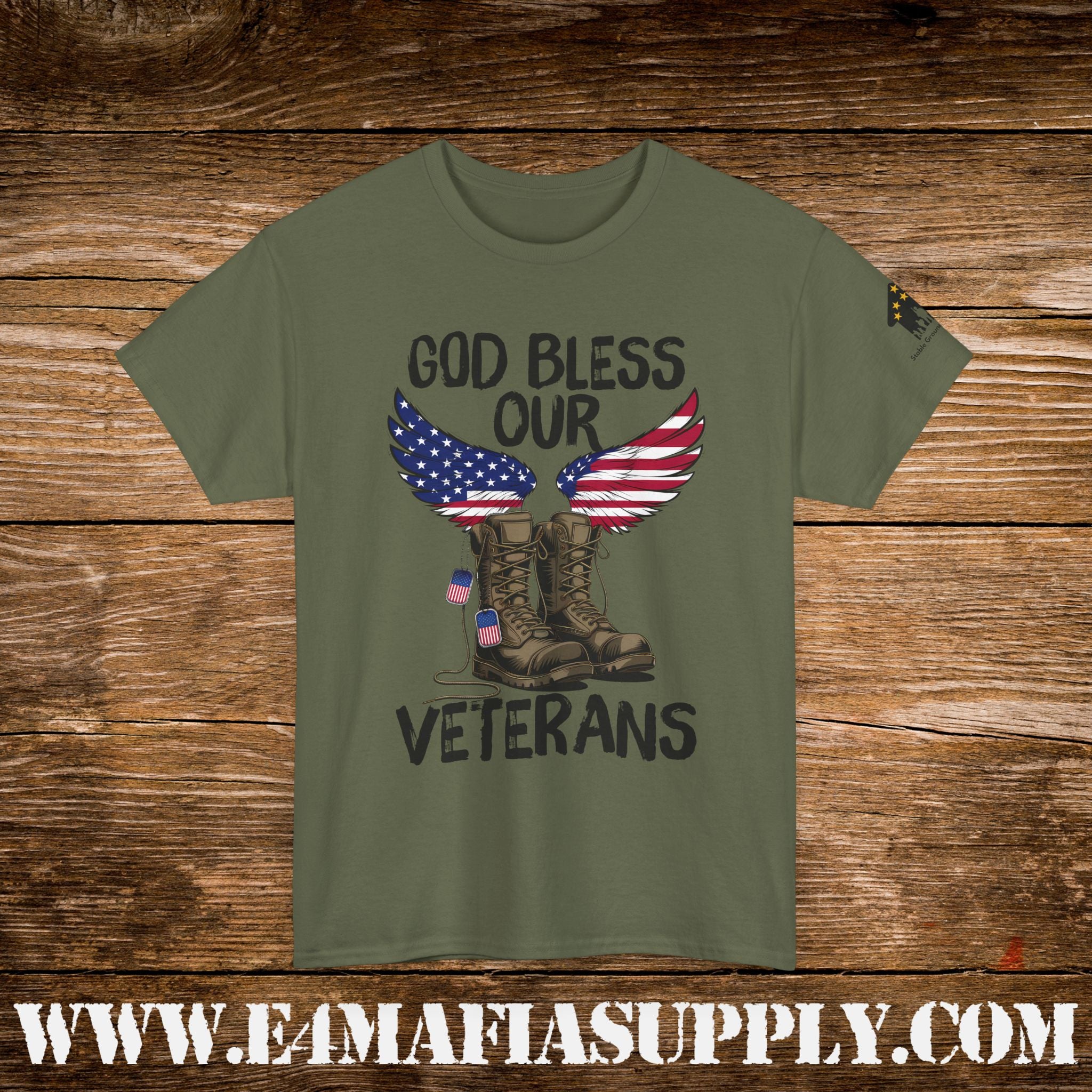 “God Bless Our Veterans” – Patriotic American Flag Boots & Wings T-Shirt