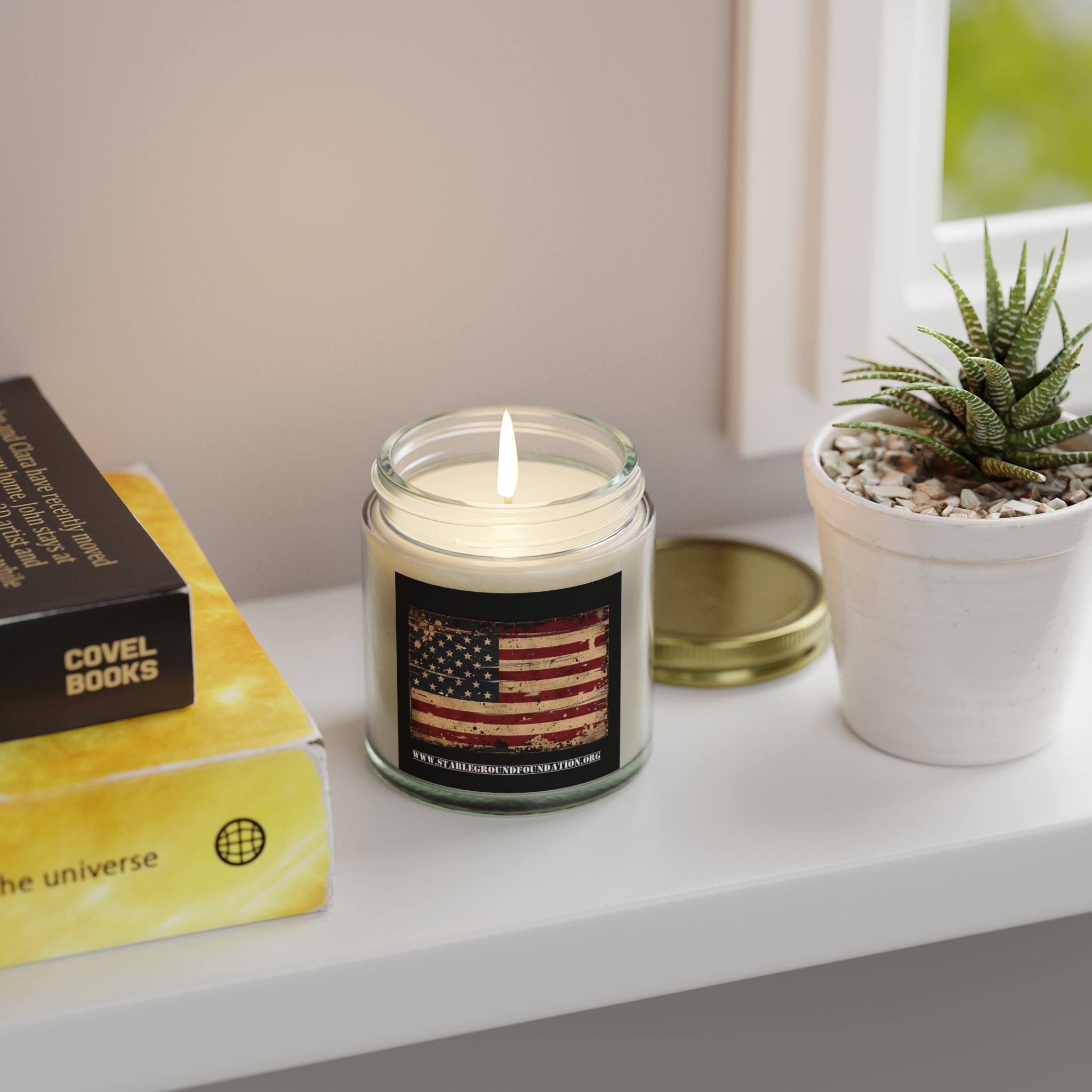 Vintage American Flag Candle – Patriotic Home Décor Supporting Veterans