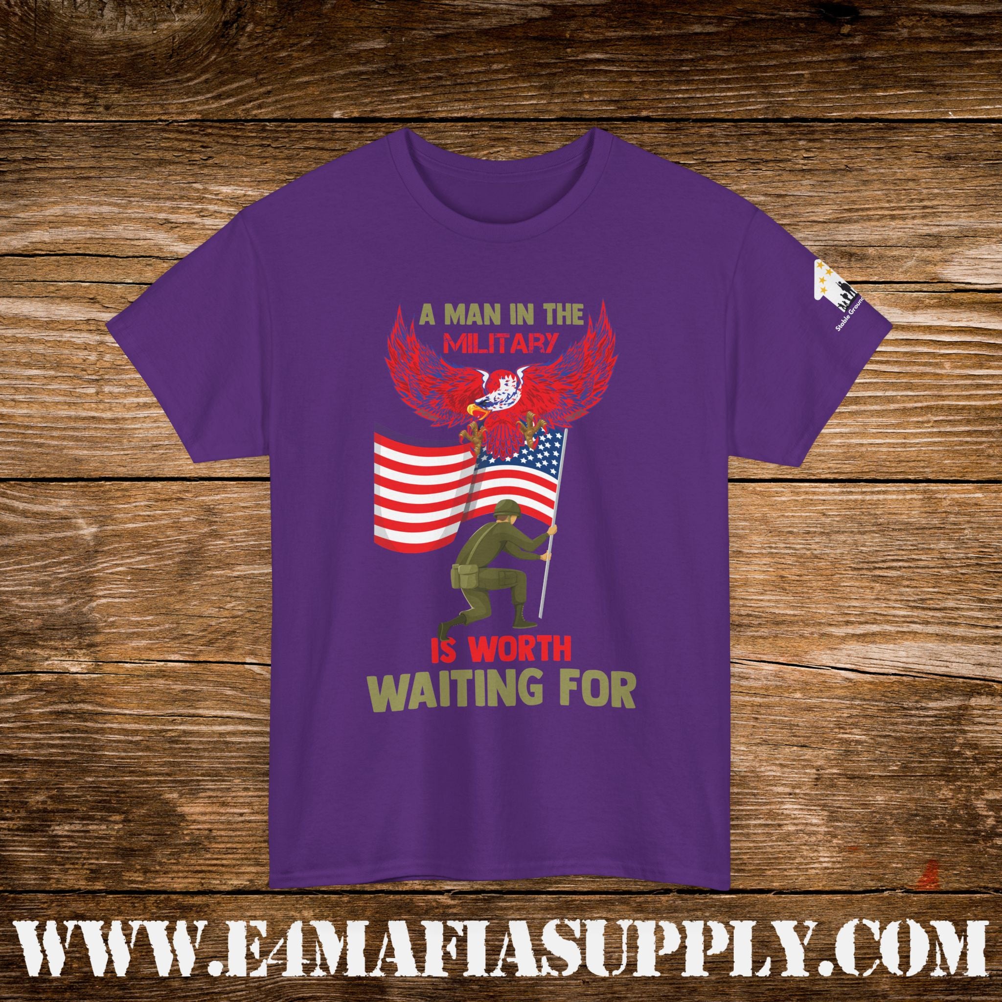“A Man in the Military Is Worth Waiting For” – Patriotic Love & Service T-Shirt