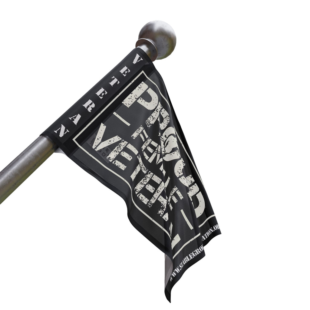 Proud Female Veteran — Bold Patriotic Flag Honoring Women Who Served