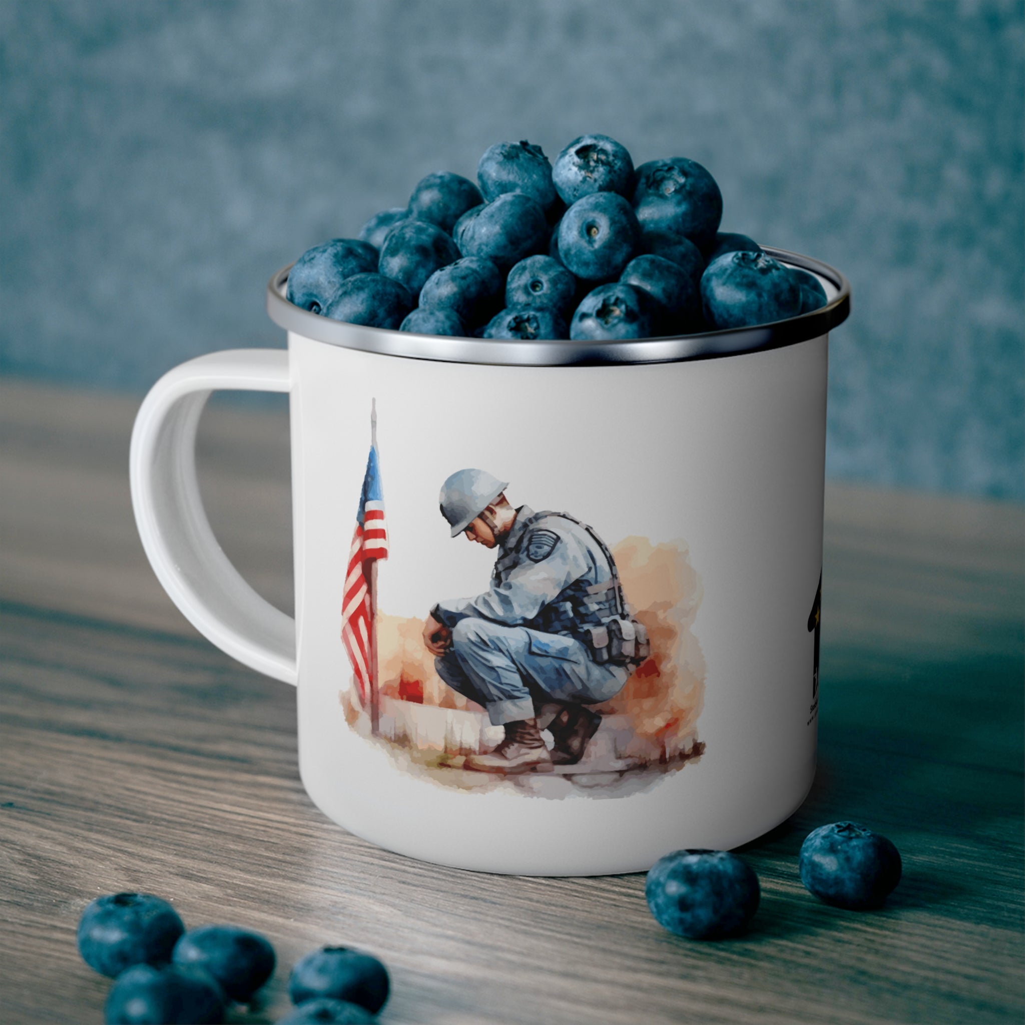 Kneeling Soldier Coffee Cup – Patriotic Remembrance Enamel Mug