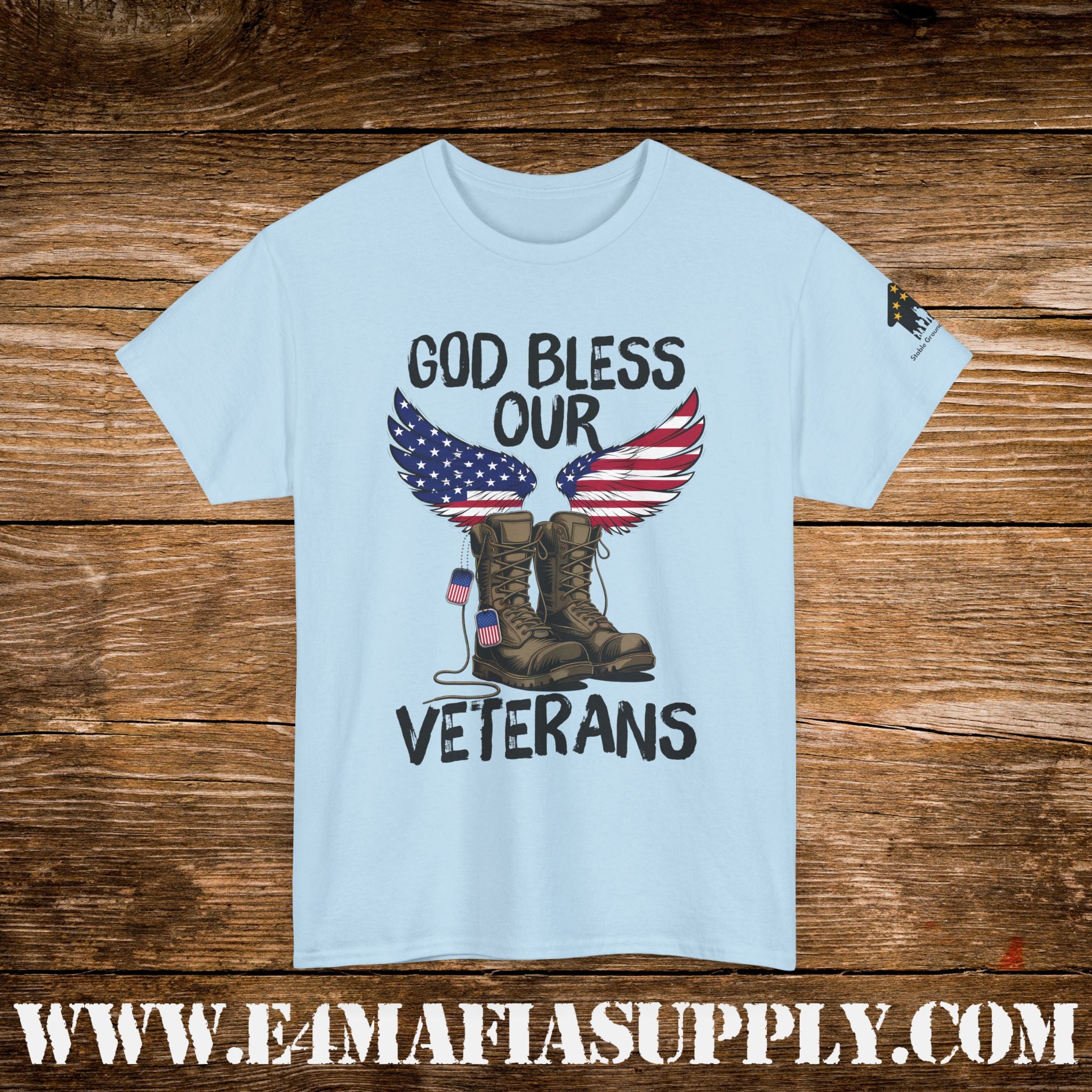“God Bless Our Veterans” – Patriotic American Flag Boots & Wings T-Shirt