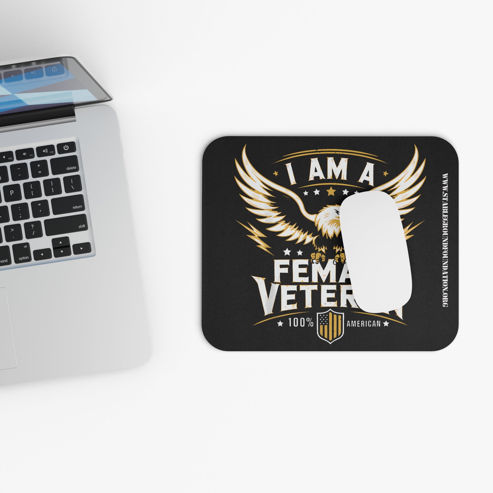 I Am a Female Veteran – Bold Eagle Patriotic Mouse Pad
